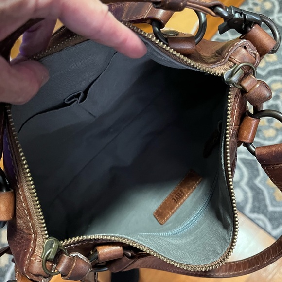 LIKE NEW! Frye Melissa Medium Crossbody in Cognac Antique Pull Up Leather - Picture 6 of 9